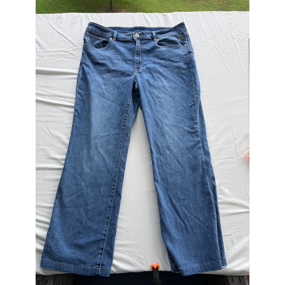 Tommy Hilfiger Womens Straight Leg Jeans Medium Wash High Rise Denim 16W Short